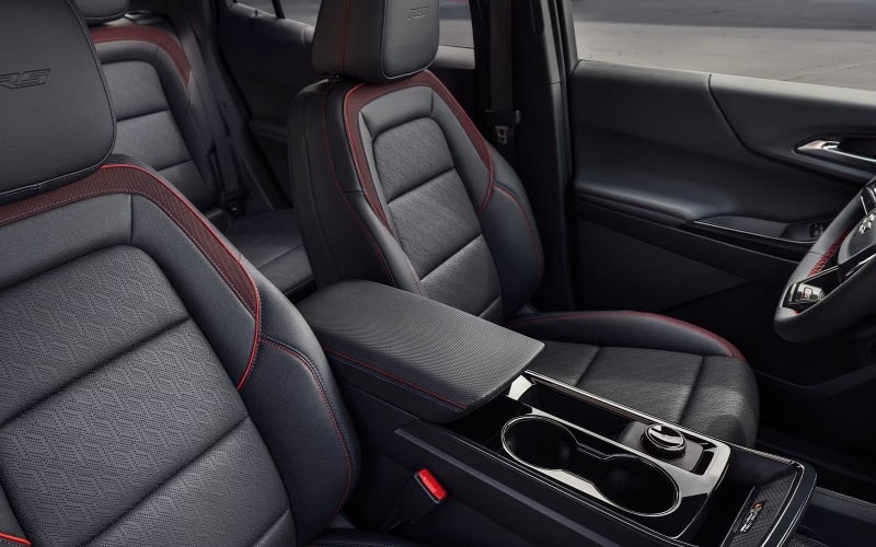 Sycamore, IL - 2026 Chevrolet Equinox's Interior Sycamore, IL - 2026 Chevrolet Equinox's Interior