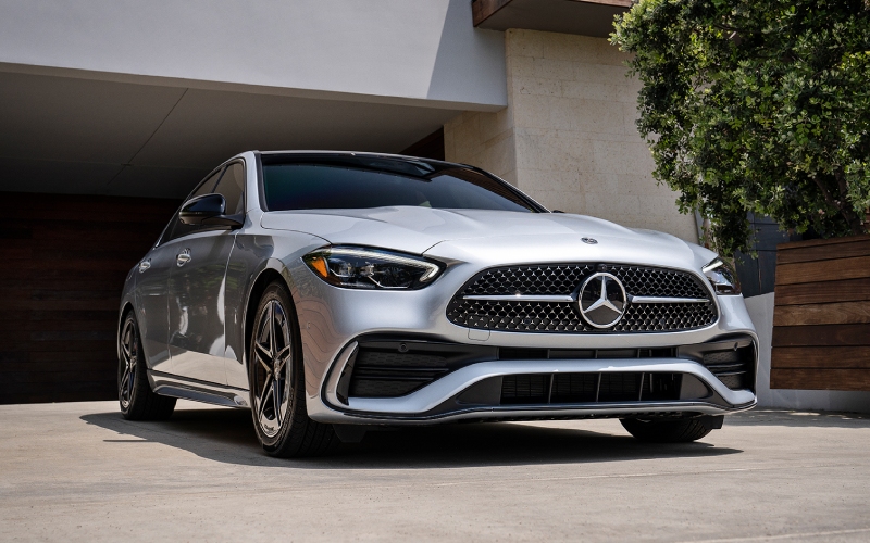 Used Mercedes-Benz vs BMW — Confident Luxury Shopping Guide for Oak Park, IL