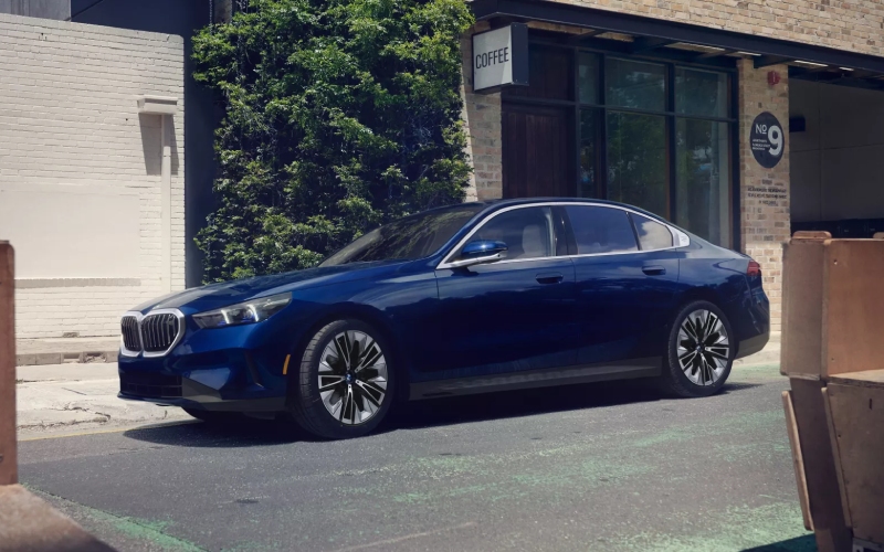 Farmington Hills, MI - Used BMW's Exterior