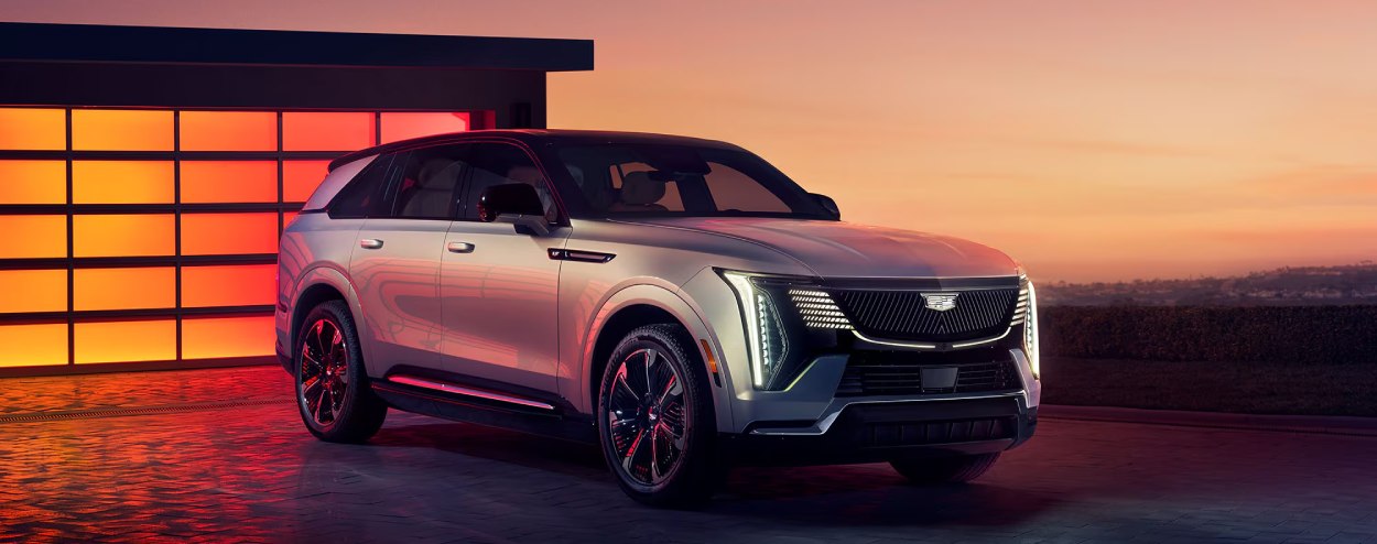 2025 Cadillac Escalade IQ near Bloomington, IL