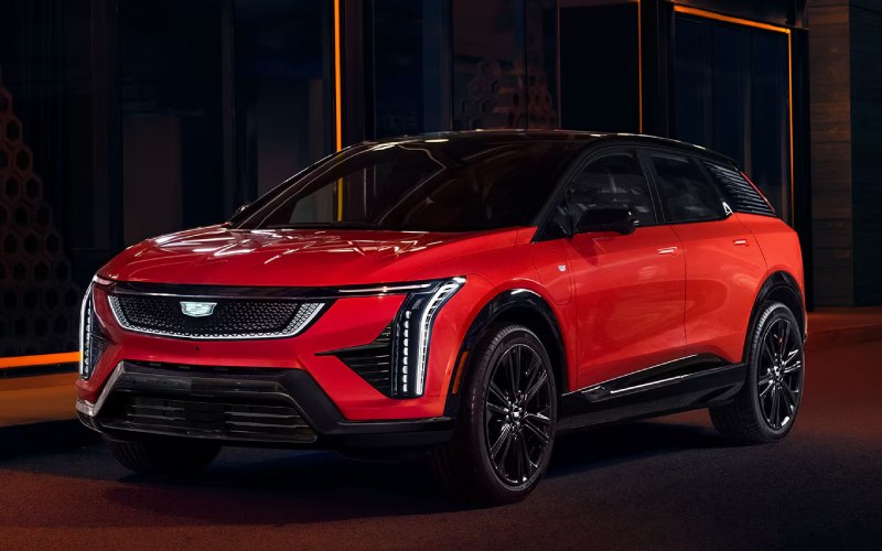 2025 Cadillac OPTIQ: How Super Cruise and Fast-Charging Make EV Life Easier around Decatur, IL