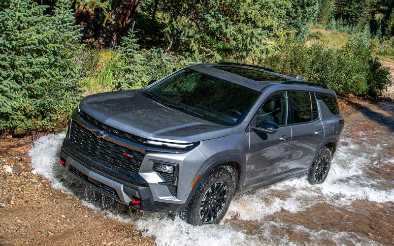 Kankakee, IL - 2025 Chevrolet Traverse's Mechanical