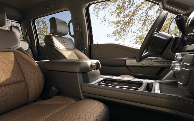 Douglasville, GA - 2025 Ford F-250's Interior