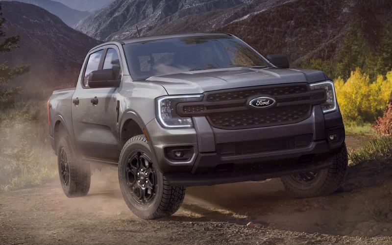 Cedar Rapids, IA - 2025 Ford Ranger's Exterior