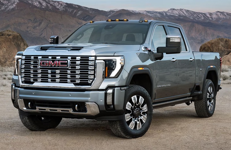 The 2025 GMC Sierra 2500 or Ford's F-250 - Which heavy-duty truck tows smarter for fifth-wheel owners around Central City, NE?