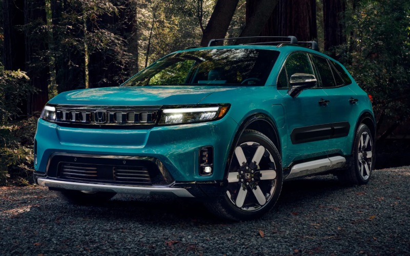 Honda vs. Mazda for Small-Garage Living and Weekend Adventure Gear Hauling near Naperville, IL