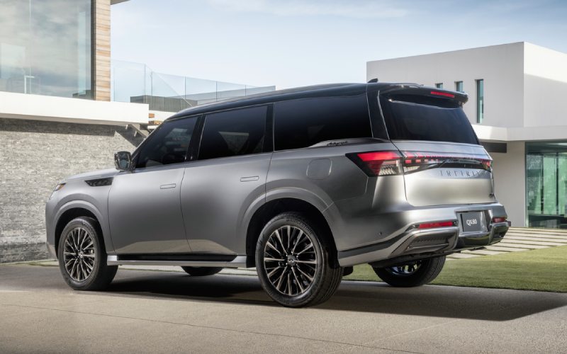 East Lansing, MI - 2025 INFINITI QX80's Exterior East Lansing, MI - 2025 INFINITI QX80's Exterior