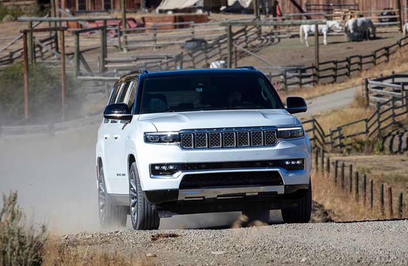 Glassboro, NJ - Used Jeep's Interior