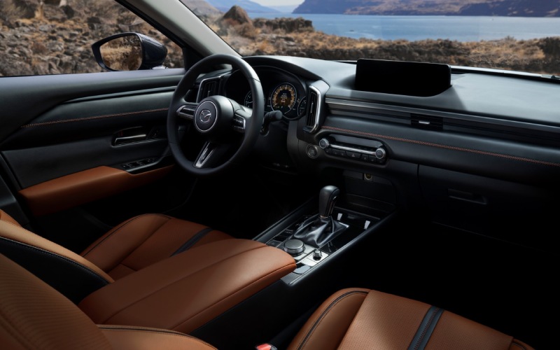 Tustin, CA - 2025 Mazda CX-50's Interior