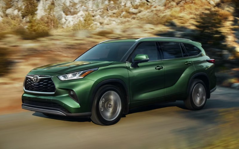 Your Local Advantage with a Toyota Dealer near Redmond, WA: Seamless Shopping, Financing, and Trade-In Support