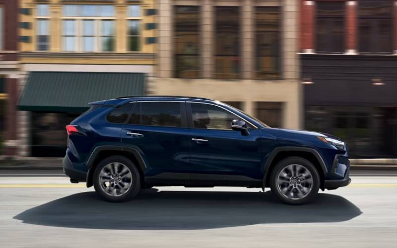 Step-by-Step Tips for Test Driving the 2025 Toyota RAV4