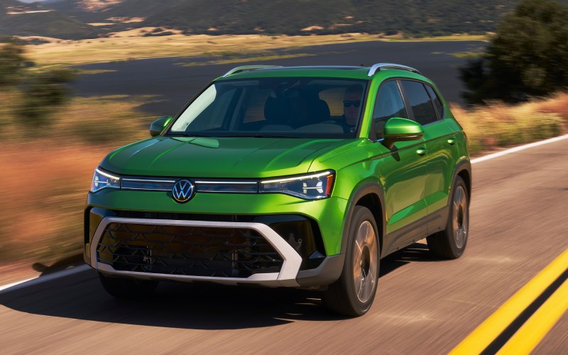 Elizabeth, NJ - 2025 Volkswagen Taos's Exterior