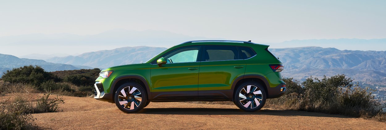 2025 Volkswagen Taos near Elizabeth, NJ