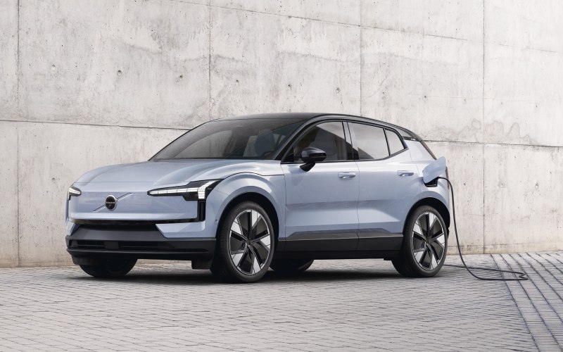 Your Volvo Dealer near Daytona Beach, FL — Shop, Finance, Trade, and Service with Confidence