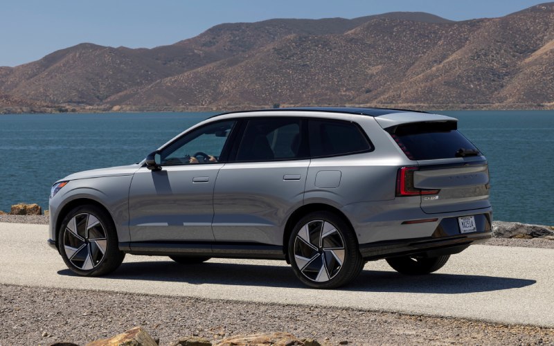 5 Buying Considerations Before You Choose Your Volvo EX90