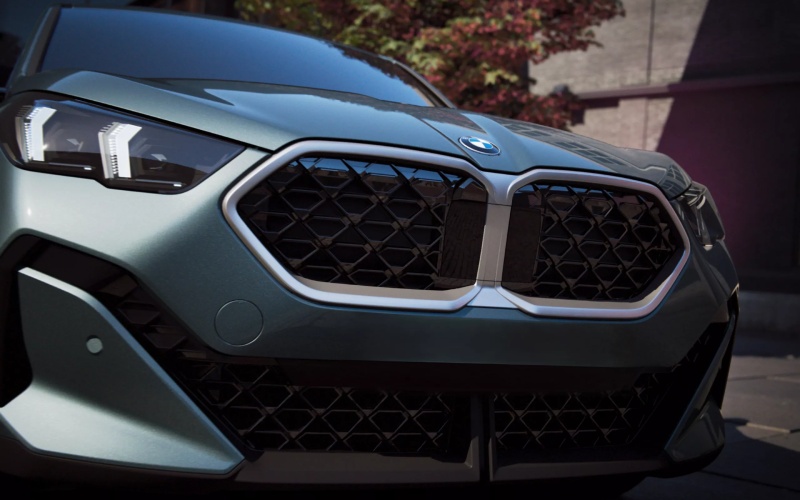 Will a stroller and a week’s groceries fit in the 2026 BMW X2 near Mount Prospect, IL?
