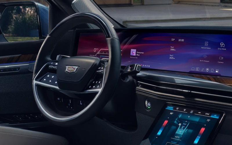 Springfield, IL - 2026 Cadillac Escalade's Interior Springfield, IL - 2026 Cadillac Escalade's Interior