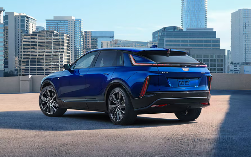 5 Buying Considerations Before You Choose Your Cadillac LYRIQ