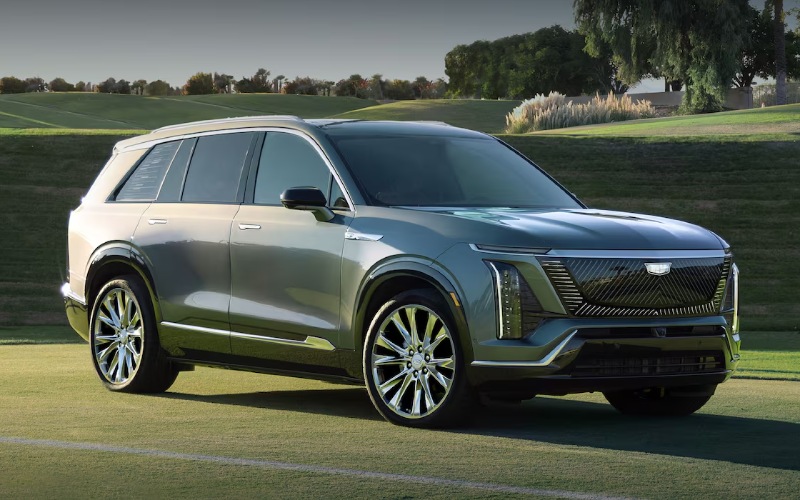 Is Super Cruise available on the 2026 VISTIQ for drives around Champaign, IL?