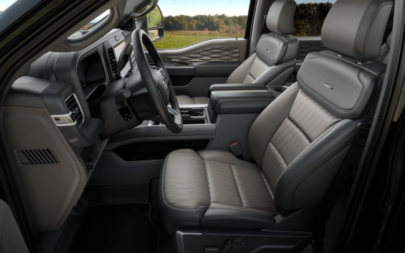 5 Key Reasons the 2026 Ford Super Duty F-250 Stands Out near Warrensburg, MO