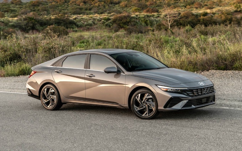 Ravenna, NE - 2026 Hyundai Elantra's Mechanical