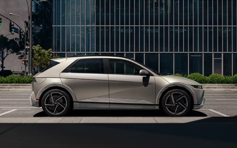 Tustin, CA - 2026 Hyundai IONIQ 5's Exterior