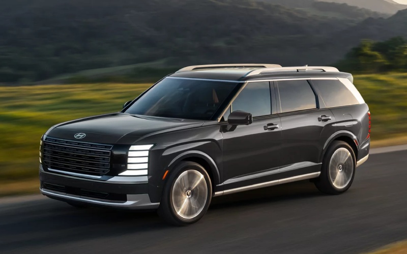 Is the 2026 Hyundai Palisade Hybrid the Right Three-Row for Family Road Trips around Costa Mesa, CA?