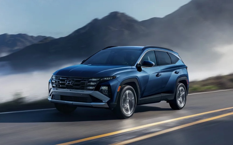 Which AWD system is smarter for winter near Central City, NE — HTRAC on the 2026 Hyundai Tucson or the 2026 Toyota RAV4?