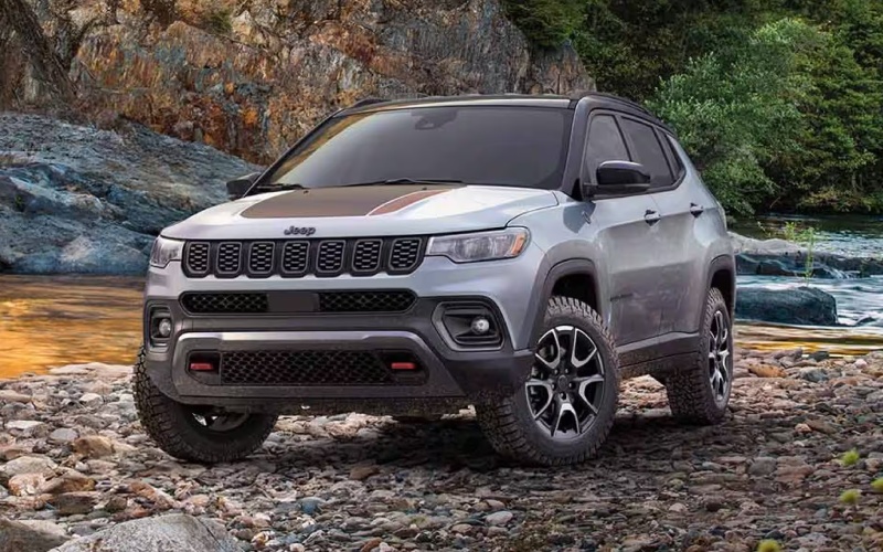 Lake Saint Louis, MO - 2026 Jeep Compass's Exterior