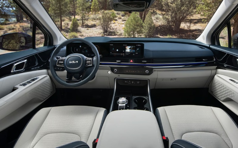 Tustin, CA - 2026 Kia Carnival MPV Hybrid's Interior