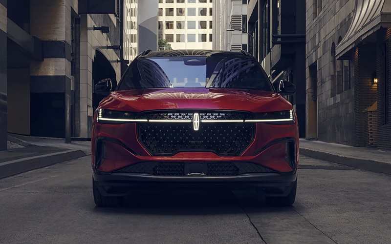 Lansing, MI - 2026 Lincoln Nautilus SUV's Exterior