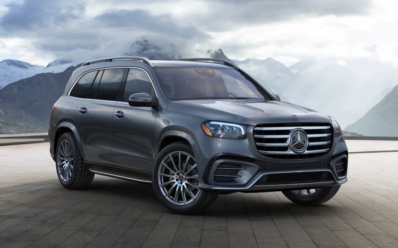 Redding, CT - 2026 Mercedes-Benz GLS's Overview