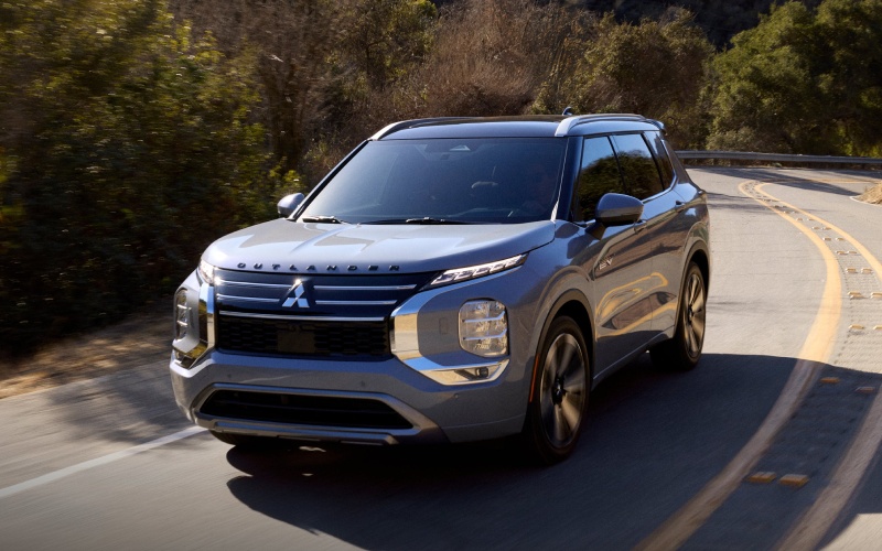 2026 Mitsubishi Outlander Plug-In Hybrid Overview