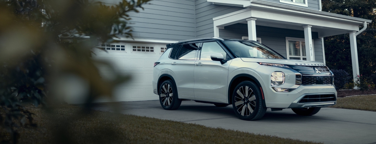 Lease or Finance the 2026 Mitsubishi Outlander near Philadelphia, PA