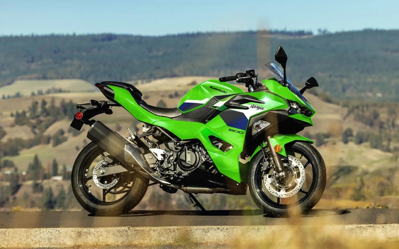 Is the 2026 Kawasaki NINJA® 500 Comfortable for Longer Rides around Joplin, MO?