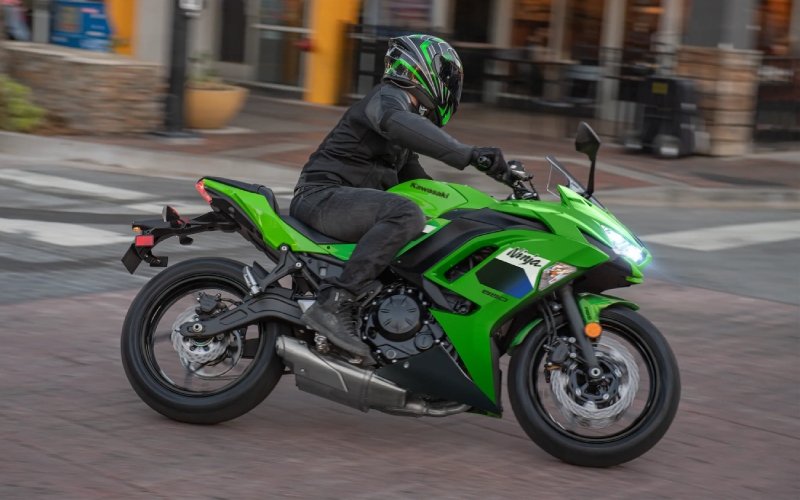 Should You Choose ABS on the 2026 Kawasaki NINJA® 650 for Joplin, MO, Riding?
