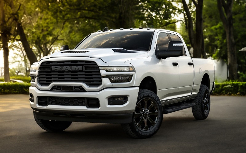2025 Ram 2500 Big Horn photo 3