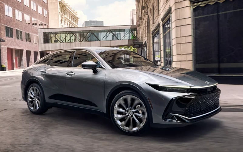 A family-first guide to used Chrysler minivans around La Crosse, WI