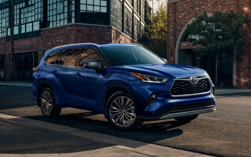 Helena, MT - 2026 Toyota Highlander's Exterior