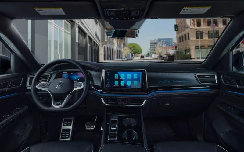 Union, NJ - 2026 Volkswagen Atlas Cross Sport's Interior